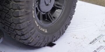 HONOR Car Runover